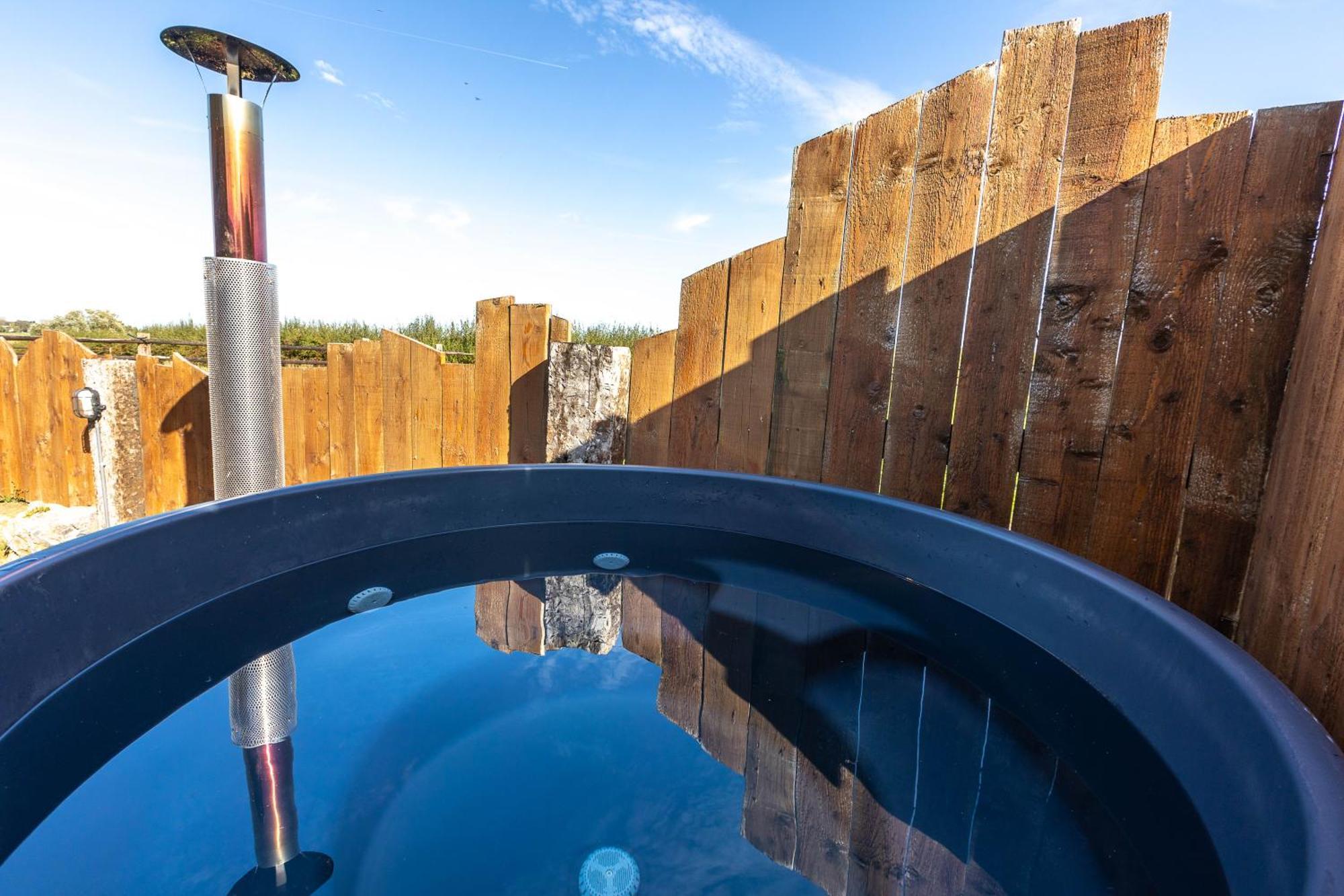 Les Tiny Du Pre Mathy - Logements Insolites Avec Jacuzzi A Profondeville Zewnętrze zdjęcie